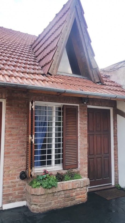 Duplex interno 2,1/2 ambiete, con patio y lavadero