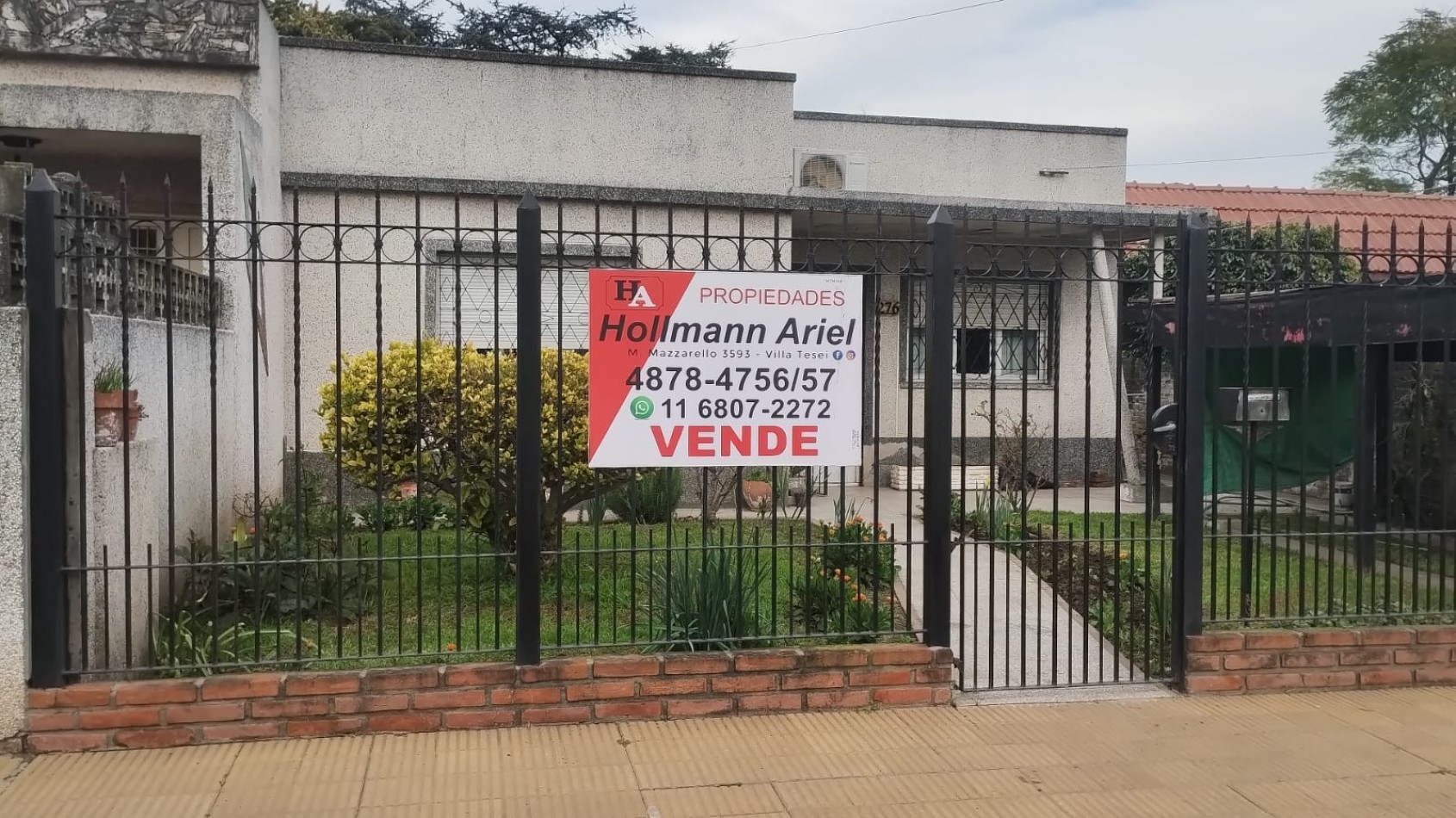 Casa tipo Americana 4 ambientes, lote 10x50 a tres cuadras del centtro de V. Tesei