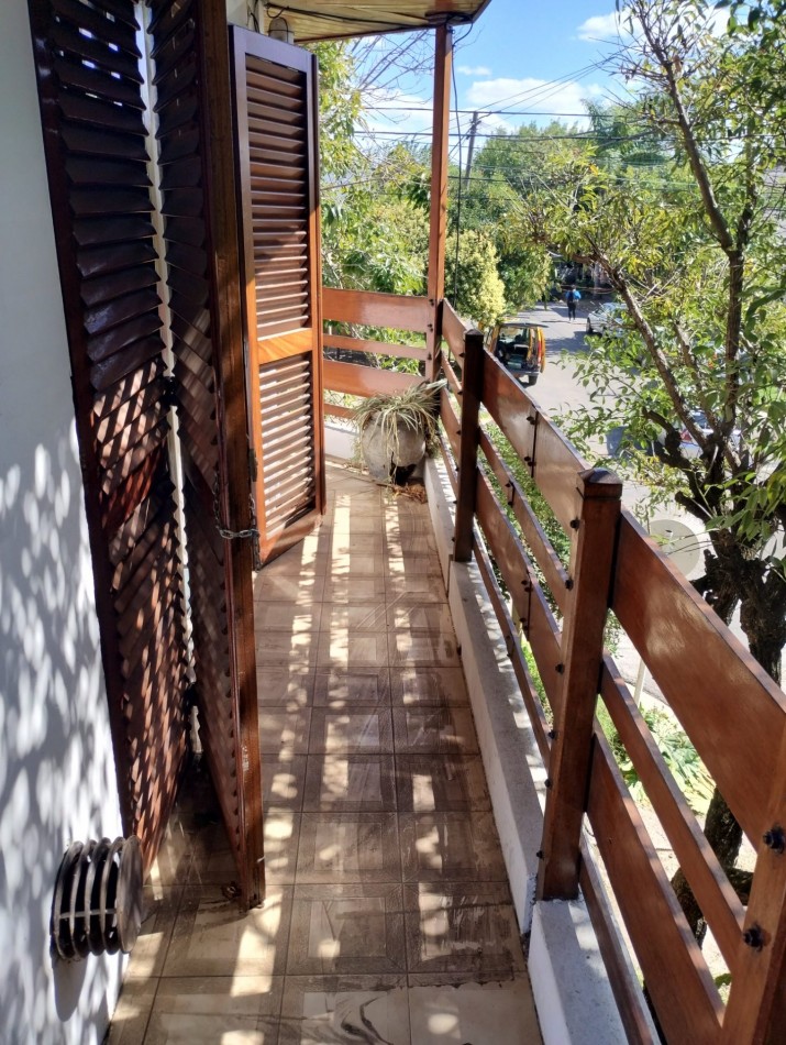 Chalet 6 ambientes OPORTUNIDAD PARA UN GRAN PROYECTO!!