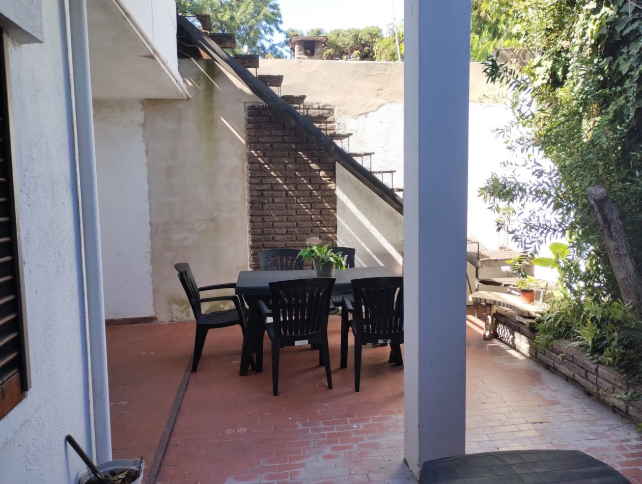 Chalet 6 ambientes OPORTUNIDAD PARA UN GRAN PROYECTO!!